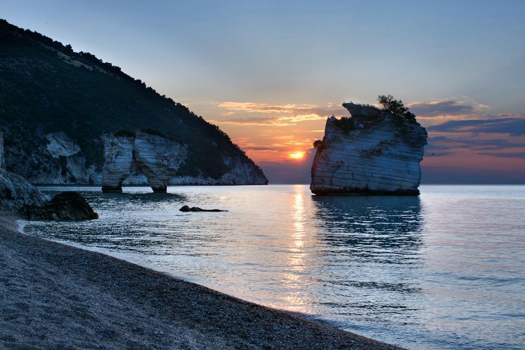 Ah Premium Baia Dei Faraglioni Hotel Mattinata Exterior foto